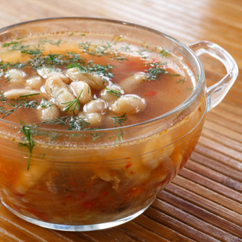 Healthy Garlic & White Beans Soup